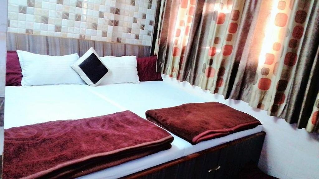 Ajanta Hotel 100 Mtrs Railway Station & 400 Mtrs Dargah Ajmer Extérieur photo