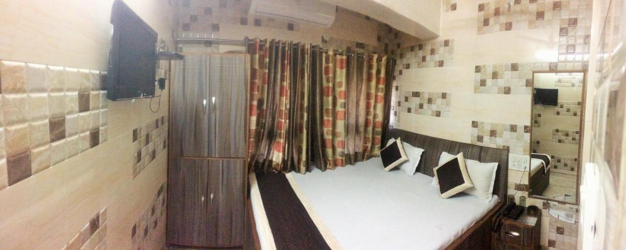 Ajanta Hotel 100 Mtrs Railway Station & 400 Mtrs Dargah Ajmer Extérieur photo